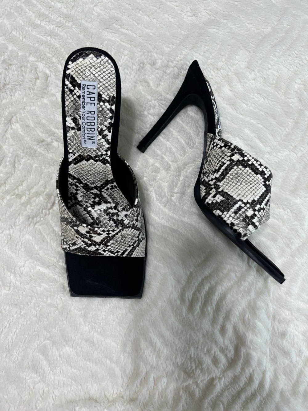Cape Robbin Tristen Snake Print Mule Heels Square Toe Stiletto Size 9 NIB - Picture 5 of 11